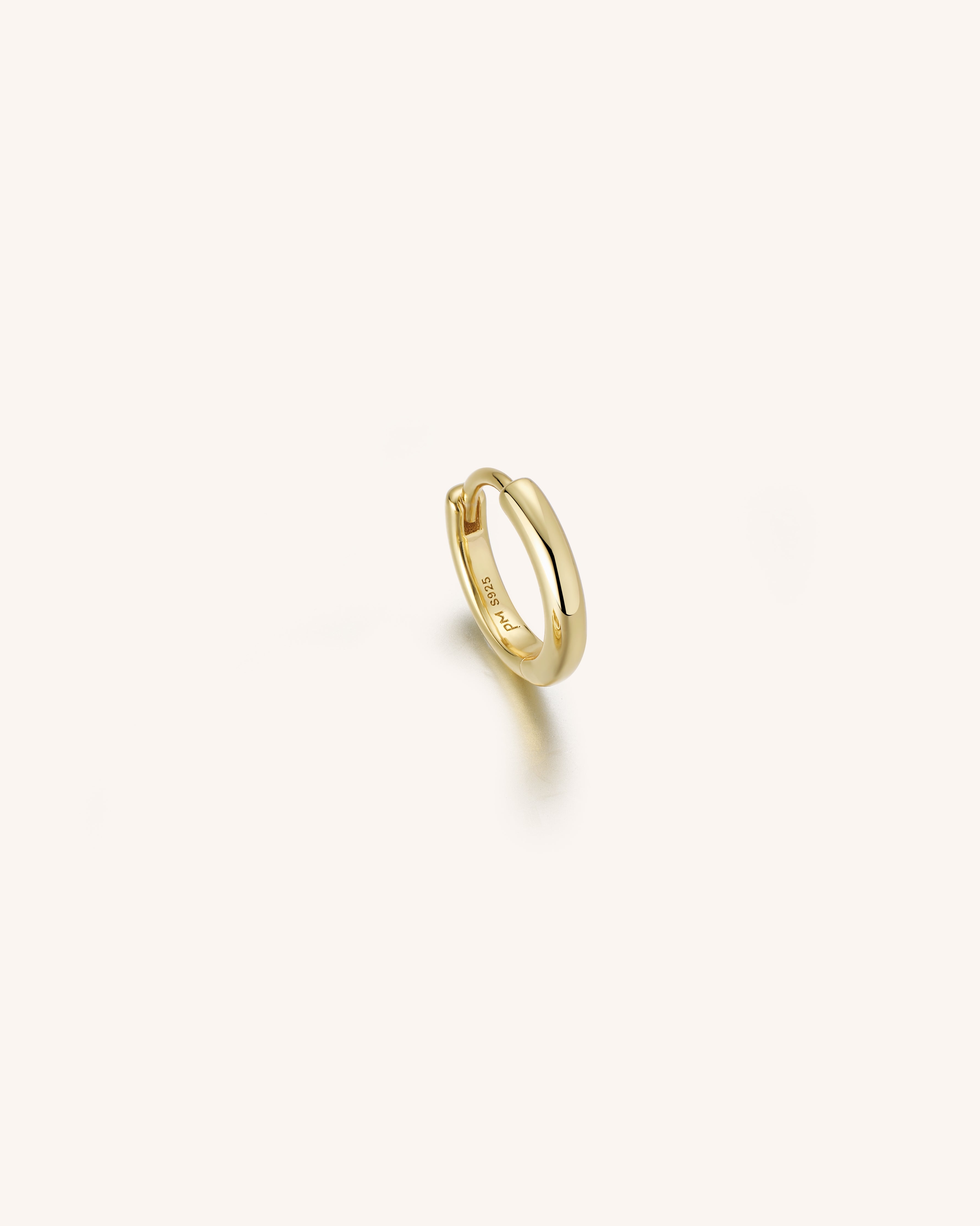 Essential Mini Huggie Hoop for Men