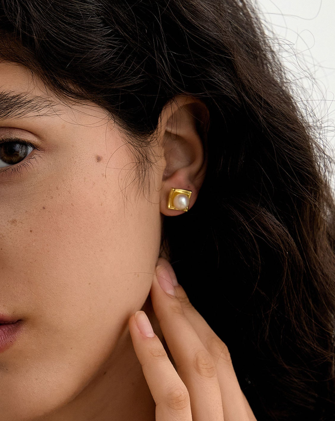 Pearl Square Studs