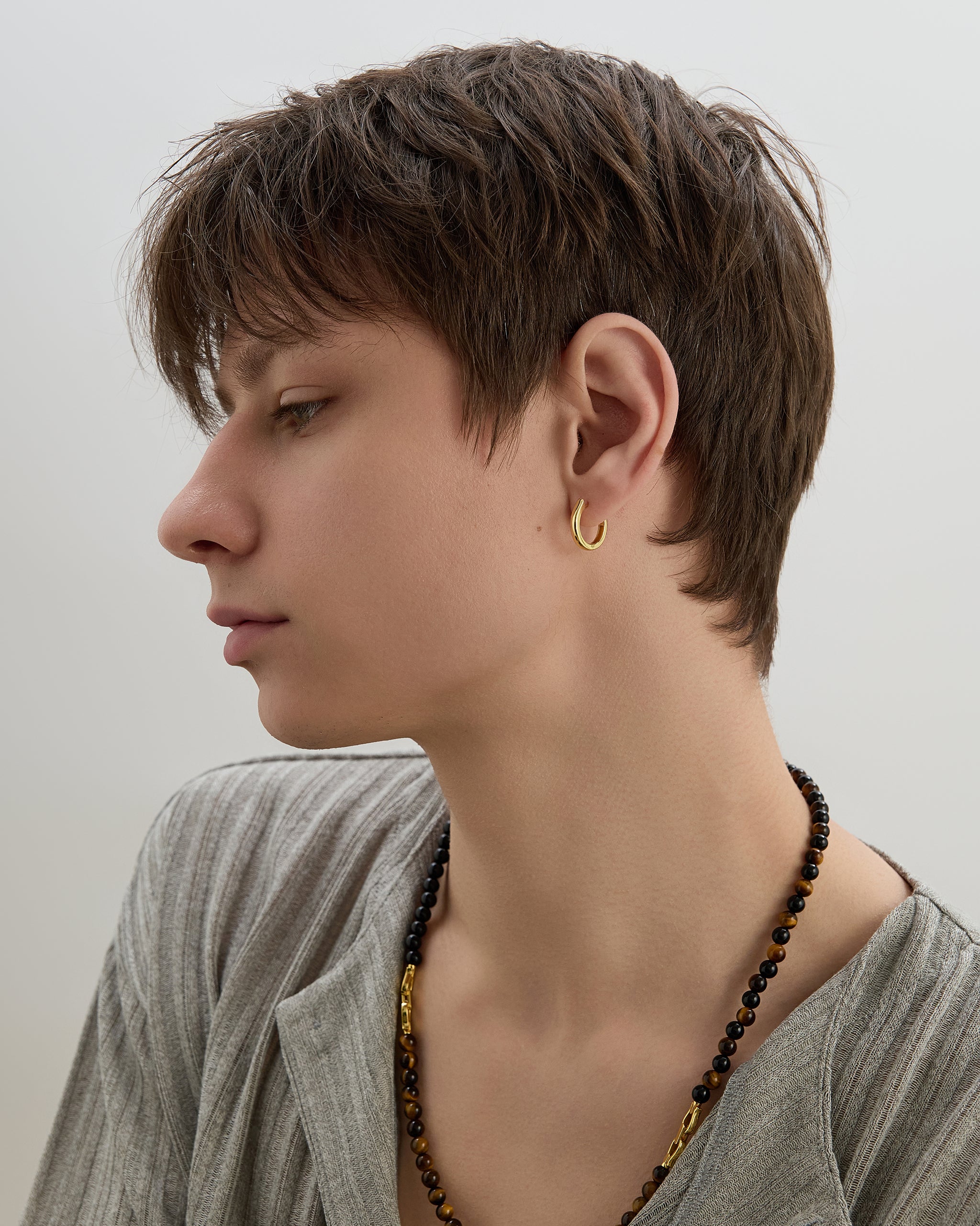 Medium Forme Huggie Hoop for Men