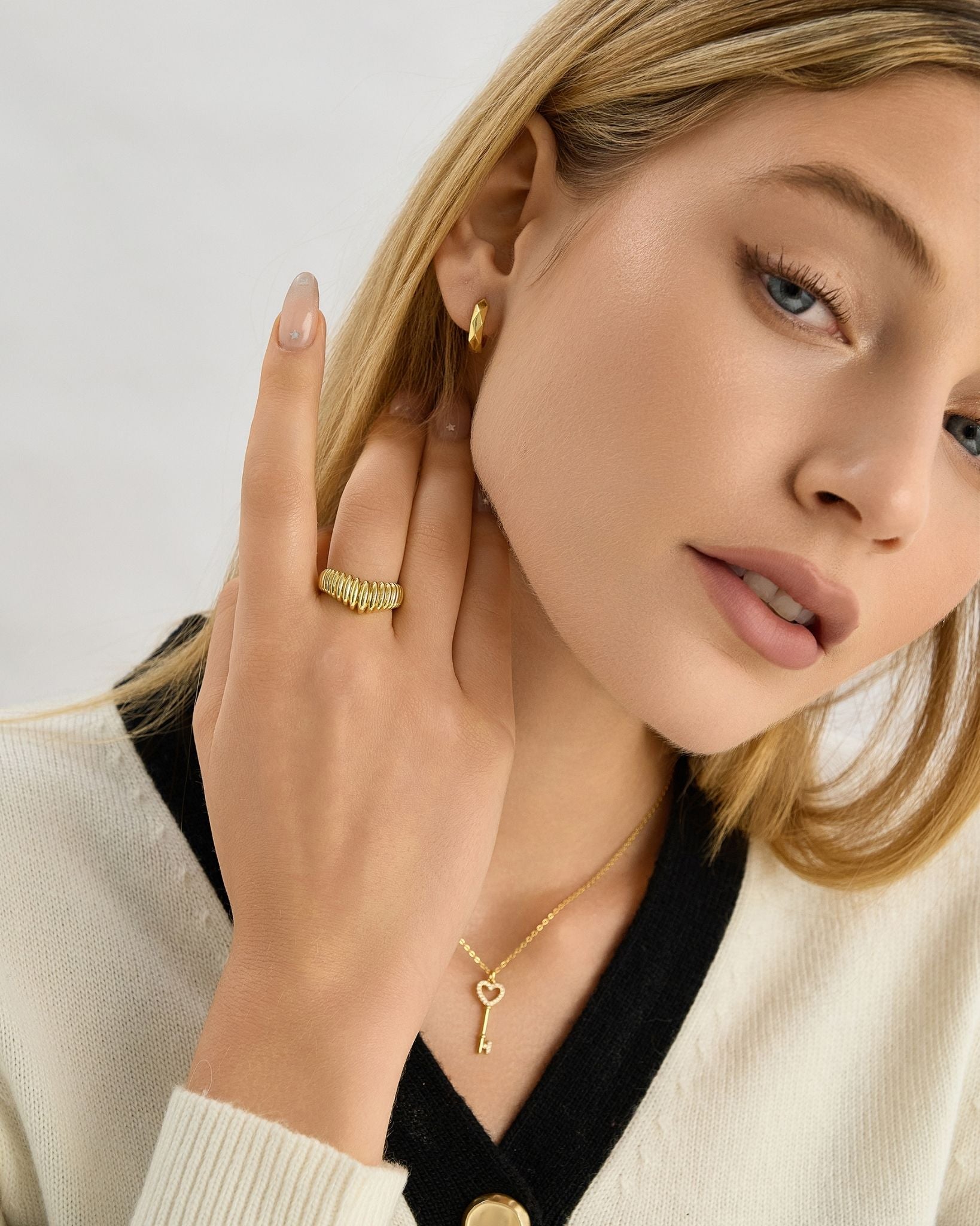 Mini Facette Hoops Women