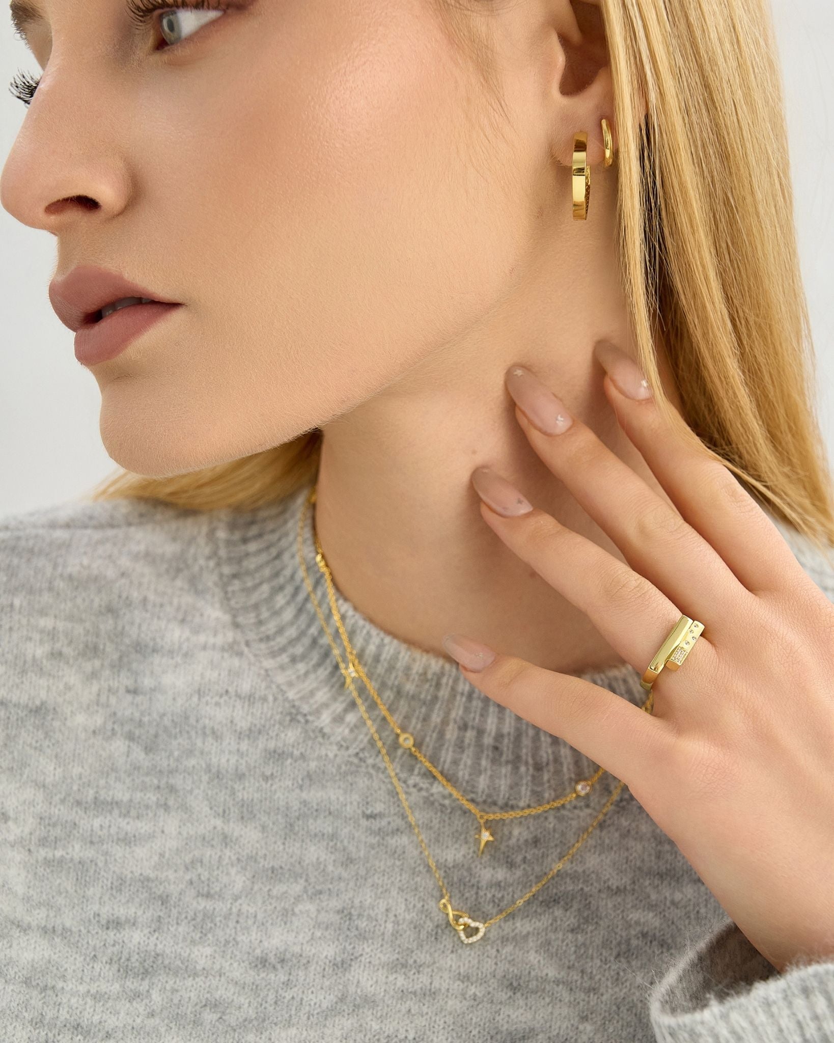 Sculpted Grid Hoops Women Earrings