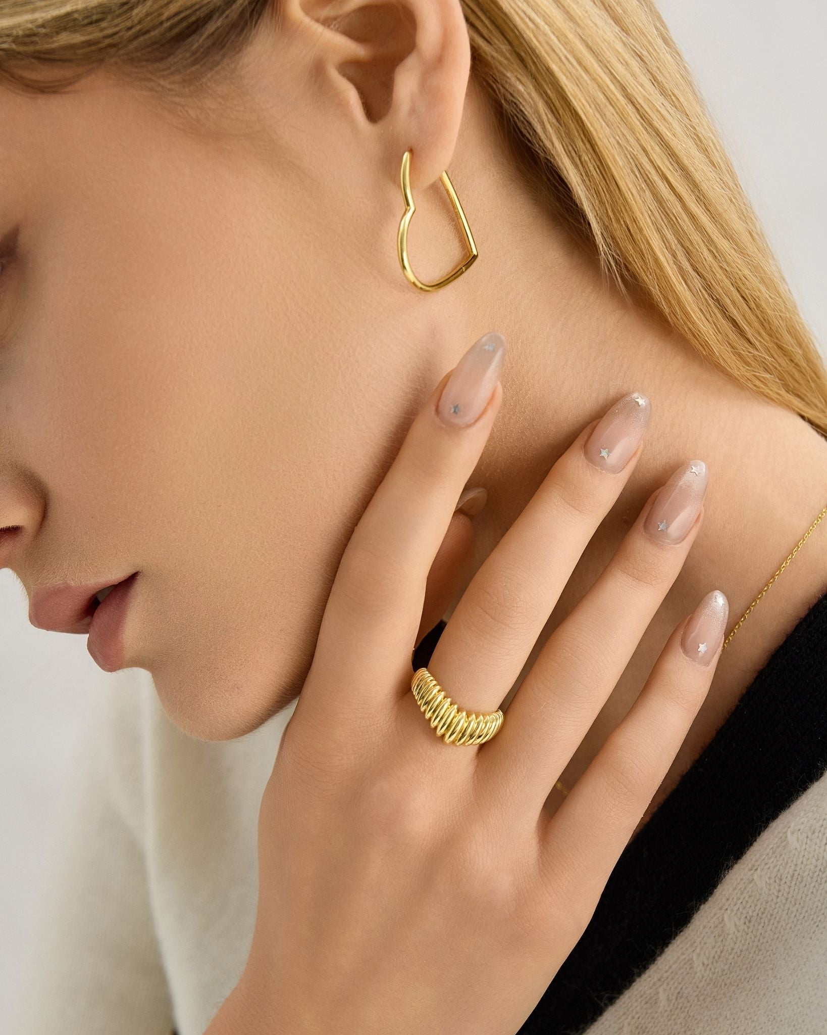 Buy Contour Heart Hoops