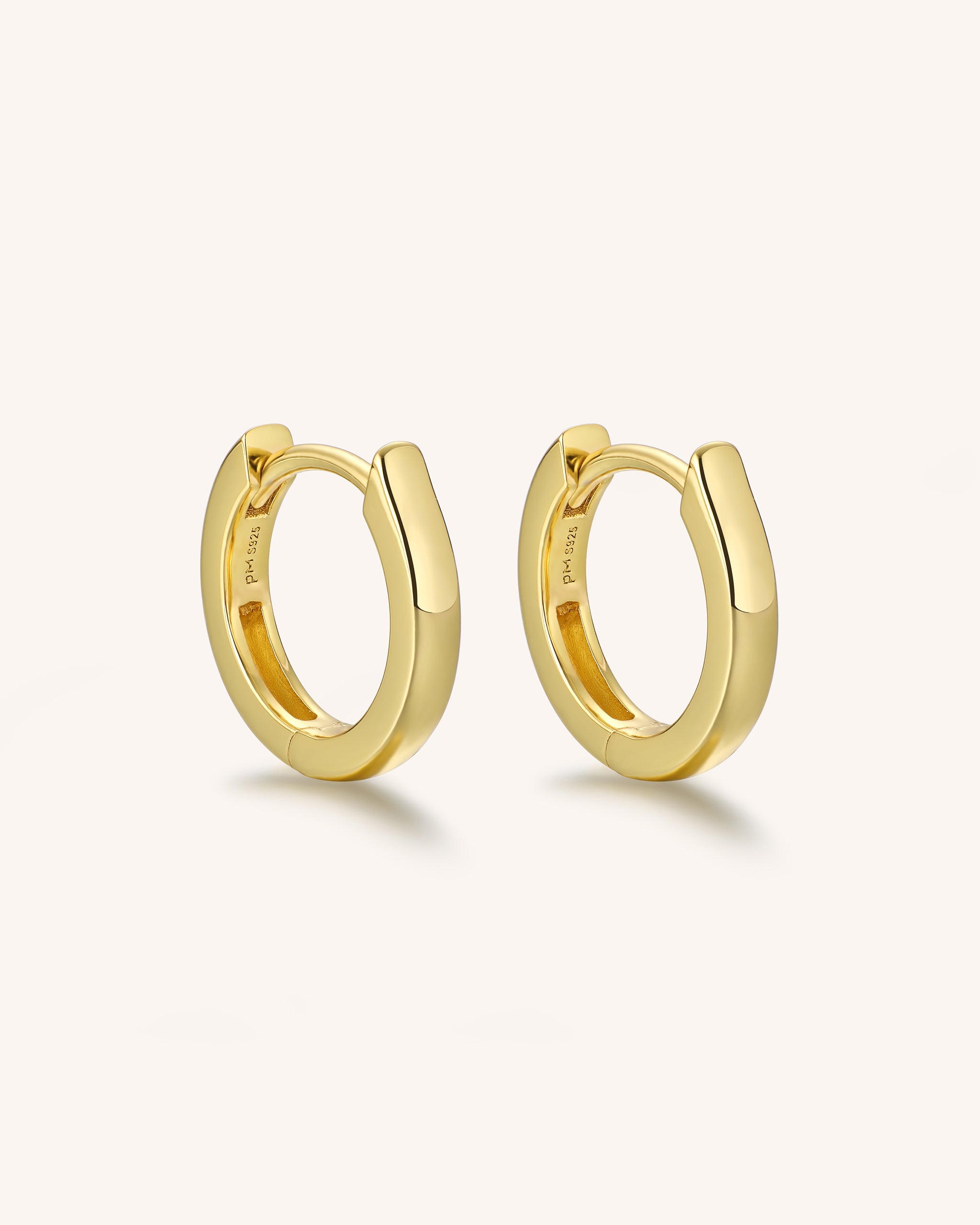 Gold Forme Huggie Hoops 