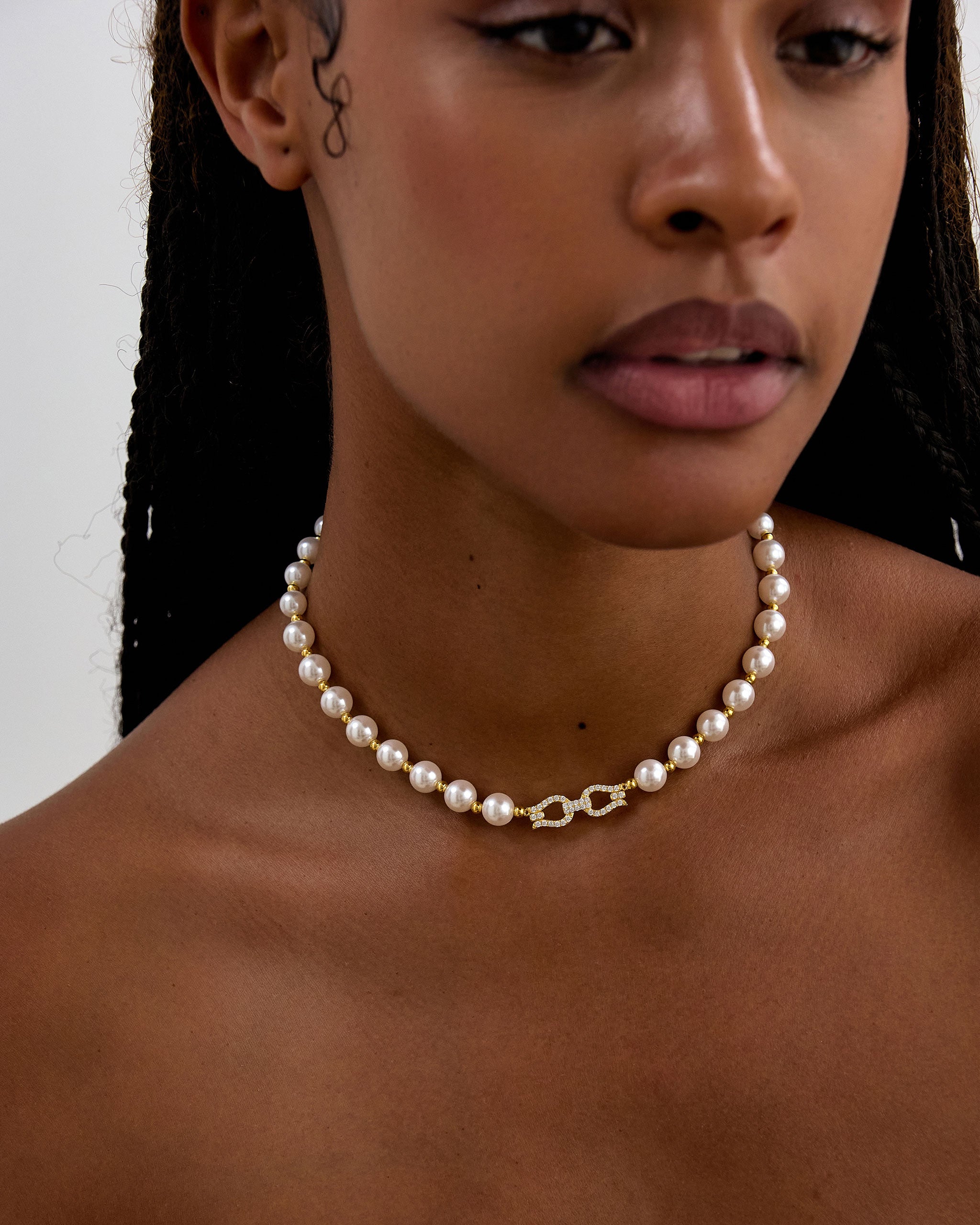 Icon Pearl Choker